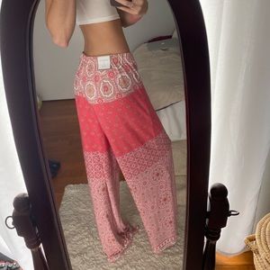 CHICOS FLOWY PANTS